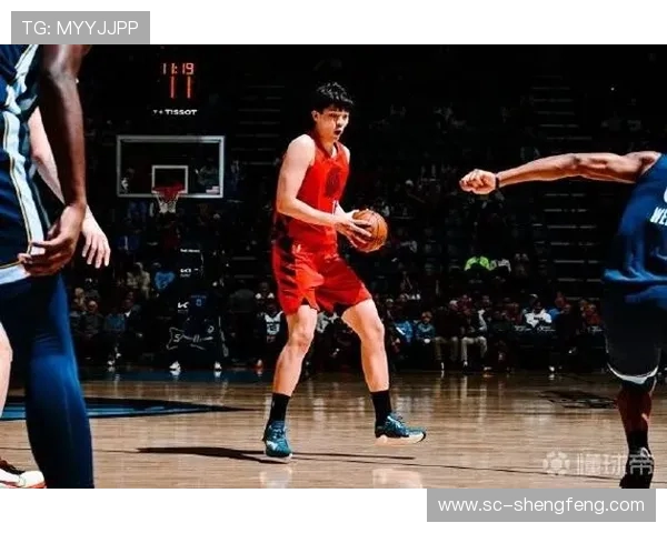 开拓者杨瀚森因背伤缺席今日对阵爱荷华狼的混音队比赛